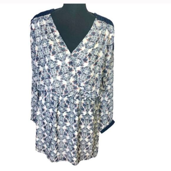 Adelyn Rae Blue Floral Mini Dress Surplice Sleeve Lattice Shoulder Medium - Picture 1 of 9